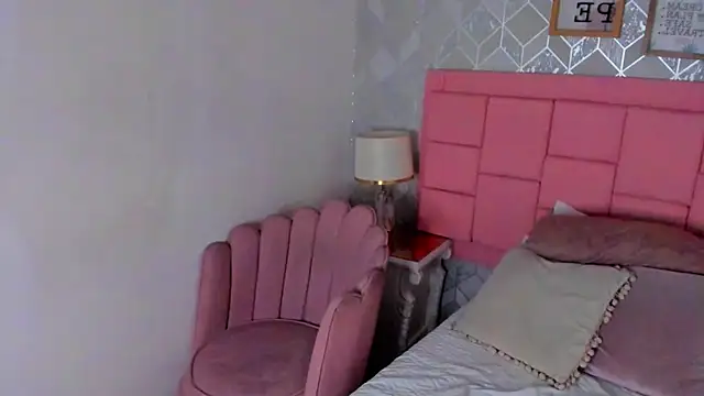 mary_joseph – Live XXX-chat