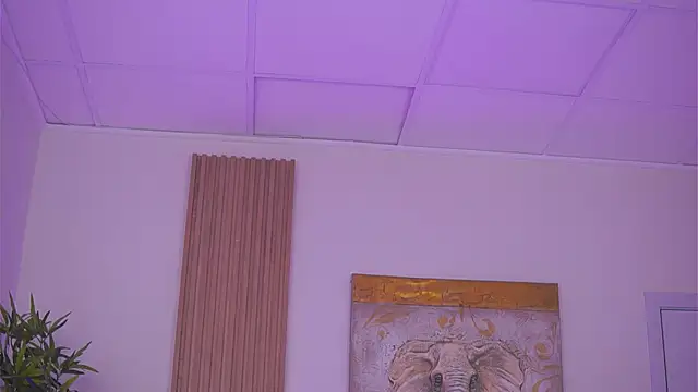 LaraSynn's Live XXX Chat