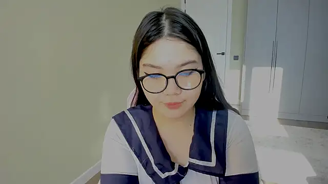 Aiko_mainee's Live XXX Chat