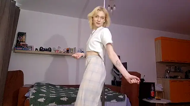 AuraNeveraのライブXXXチャット