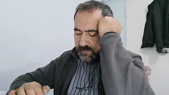 big_snakee: онлайн-секс-чат