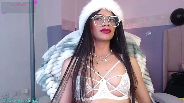 Emerald_gh's Live XXX Chat