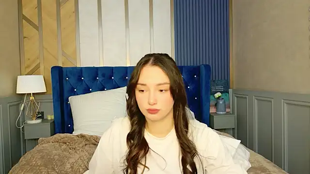 Amber_Bond live XXX chat