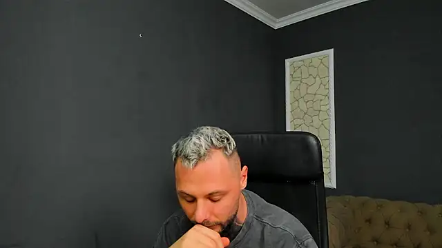 BrianHunts Live XXX-Chat