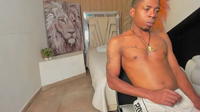 AndresPalacios_ Live XXX-chat