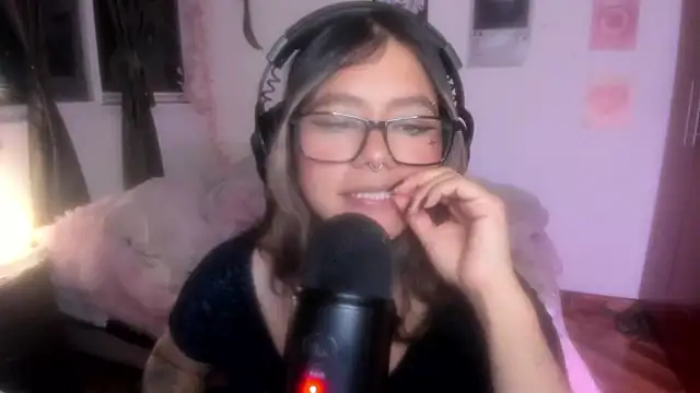 StephaniFox's Live XXX Chat