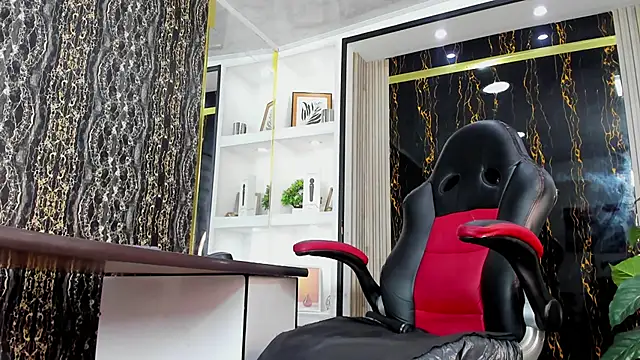 MirandaRossi's Live XXX Chat