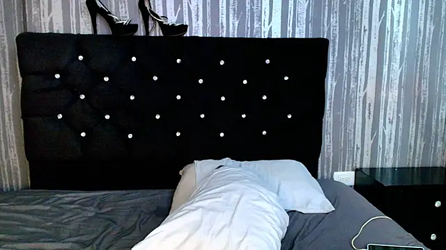 Alicee_Moonn: онлайн-секс-чат