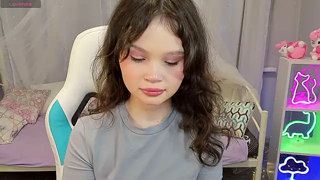 EmilyChaves 라이브 XXX 채팅