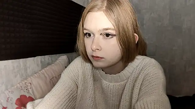 LiaVibes Adlı Modelin Canlı XXX Sohbeti