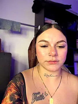 Chat XXX en directo de Megaan__More