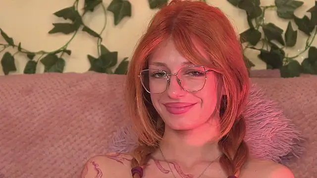 DaphneRose's Live XXX Chat