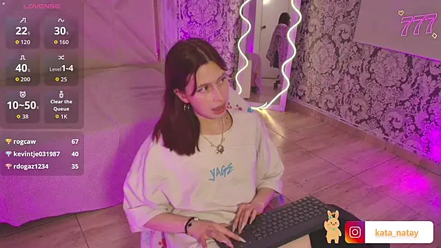 Chat XXX en directo de KATANA_TAY