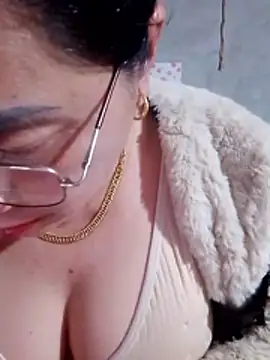 Chat XXX en directo de small-house123