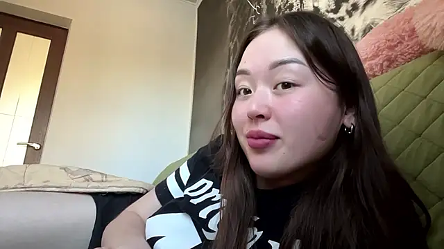 CurietHana1 Adlı Modelin Canlı XXX Sohbeti