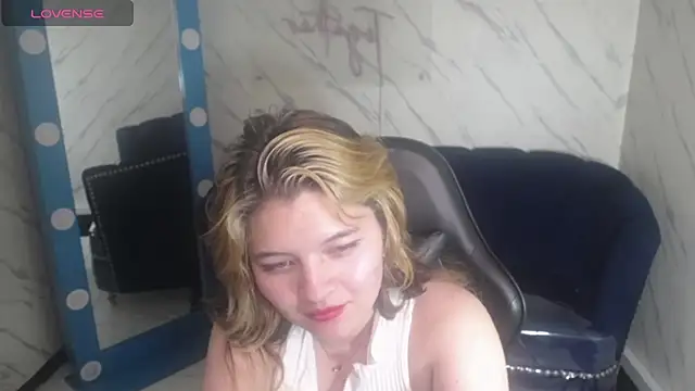 Chat XXX ao vivo de Nezuko_v