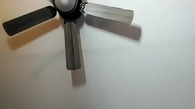 دردشة ThickTattedBaddie الجنسية الم باشرة