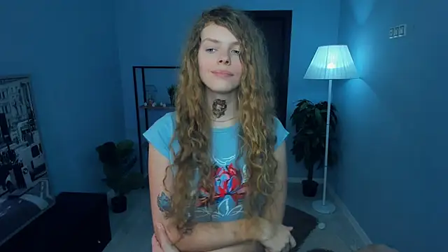 RayaNenlia's Live XXX Chat