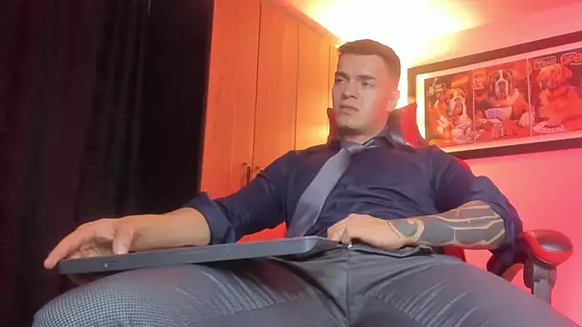 ALPHA_DOMINUS_: онлайн-секс-чат