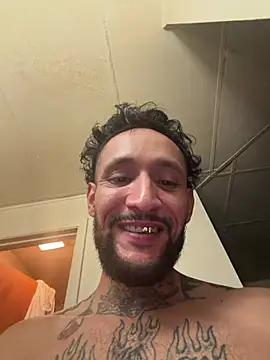 CcincoVilla's Live XXX Chat