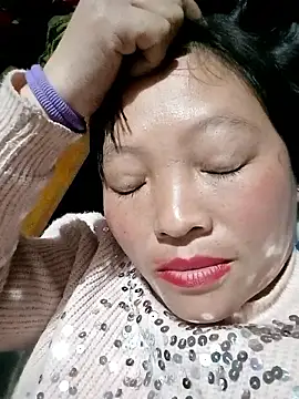 Show modela Minkine022 na web-kameri