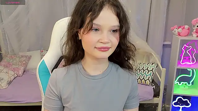 EmilyChaves élő XXX-chatje