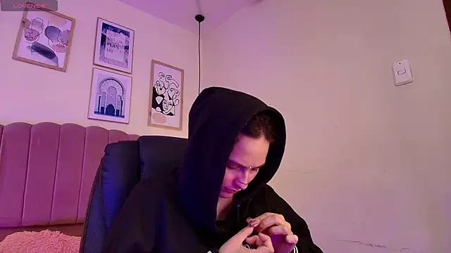 Hanabie_'s Live XXX Chat