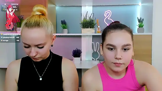 mila_glow1's Live XXX Chat