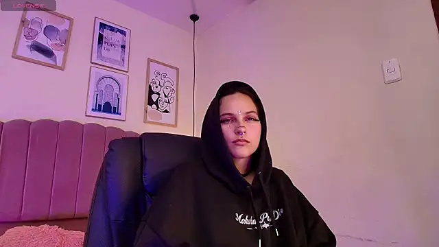 Hanabie_'s Live XXX Chat