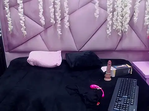 Онлайн чат XXX miarose_69