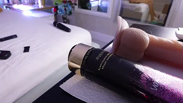 EliaDavis Adlı Modelin Canlı XXX Sohbeti