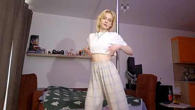 AuraNevera: απευθείας συνομιλία ΧΧΧ