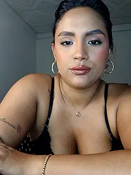 victoria_roussee's Live XXX Chat