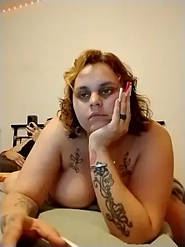 lyshaa Chat XXX in diretta