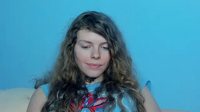 RayaNenlia's Live XXX Chat