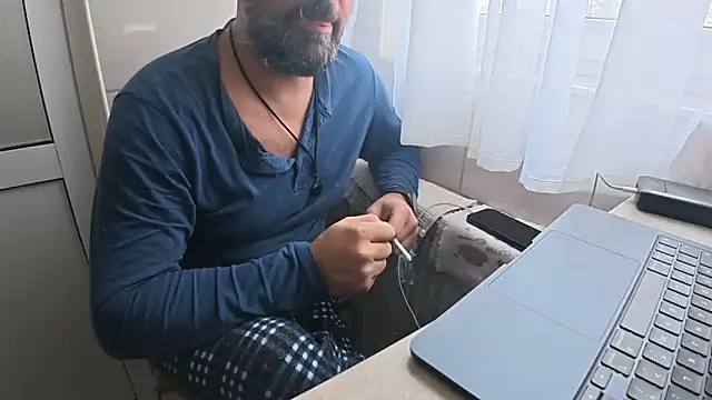 XXX chat uživo modela TARKAN1