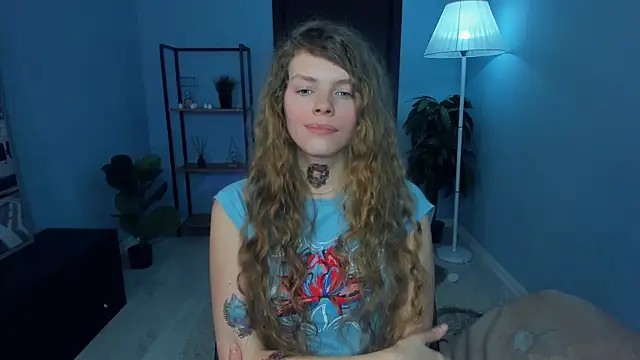 RayaNenlia's Live XXX Chat