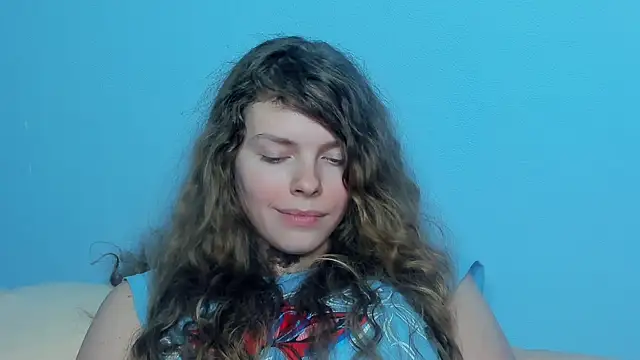 RayaNenlia's Live XXX Chat