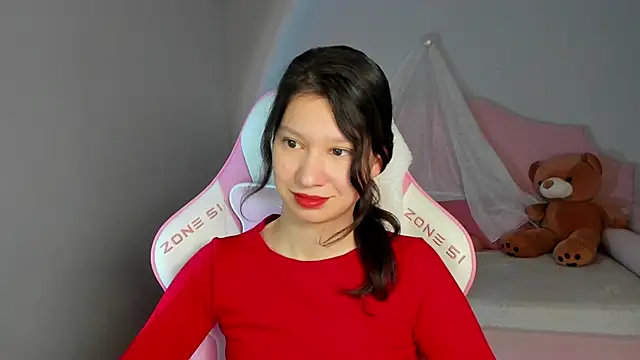 Онлайн чат XXX SaraDenars