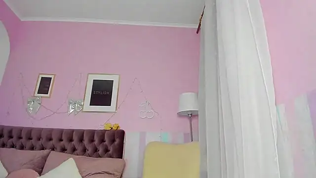 Chat +18 de Evalaniss ao vivo