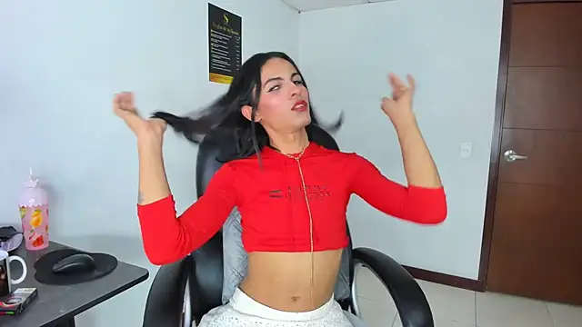 Živý XXX chat Aisha_hotts777