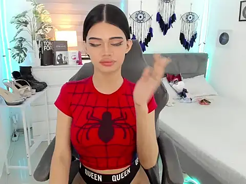 tstoni_talks' Webcam Show