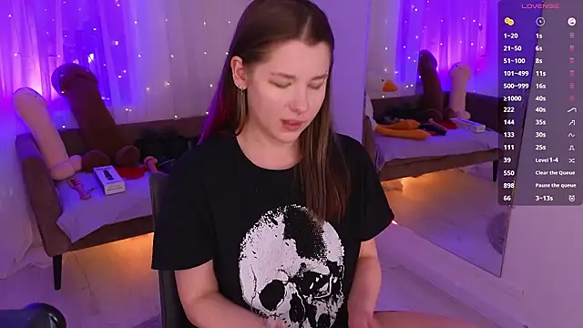 Mira_Falls 现场XXX聊天