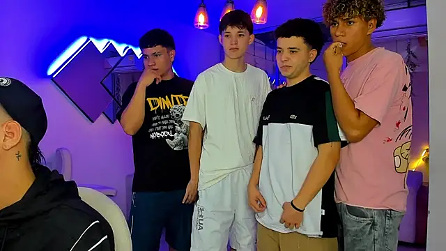 Houseofwarrios' Live XXX Chat