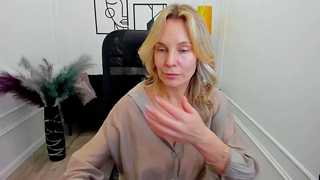 Sinty_Devis' Live XXX Chat