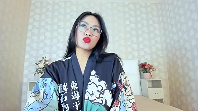 NatsumiHun's Live XXX Chat