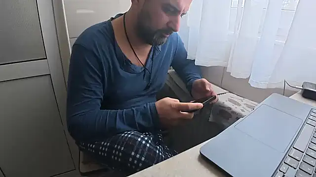 TARKAN1: απευθείας συνομιλία ΧΧΧ