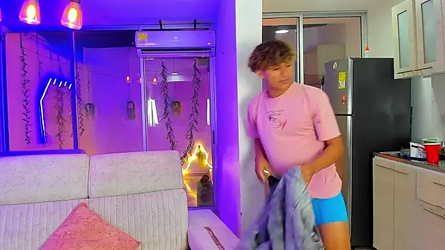 Houseofwarrios' Live XXX Chat