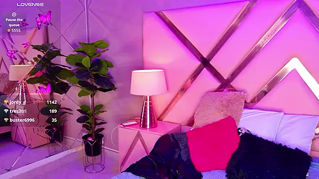 MalaikaBrown's Live XXX Chat