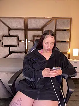 LUNA_MAIA Live XXX-Chat